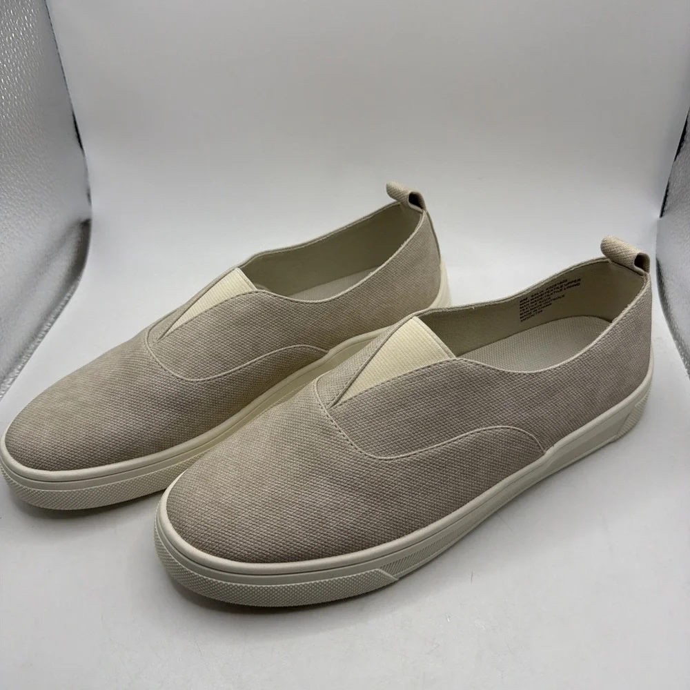 Kensie Ladies Salia Beige Slip On Loafers. Easy On And Flexible. Size‎ 8.5.New